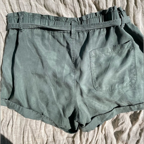 Aerie Soft High-Waisted Paper Bag Shorts, Size S, Light Army Green - Picture 5 of 7